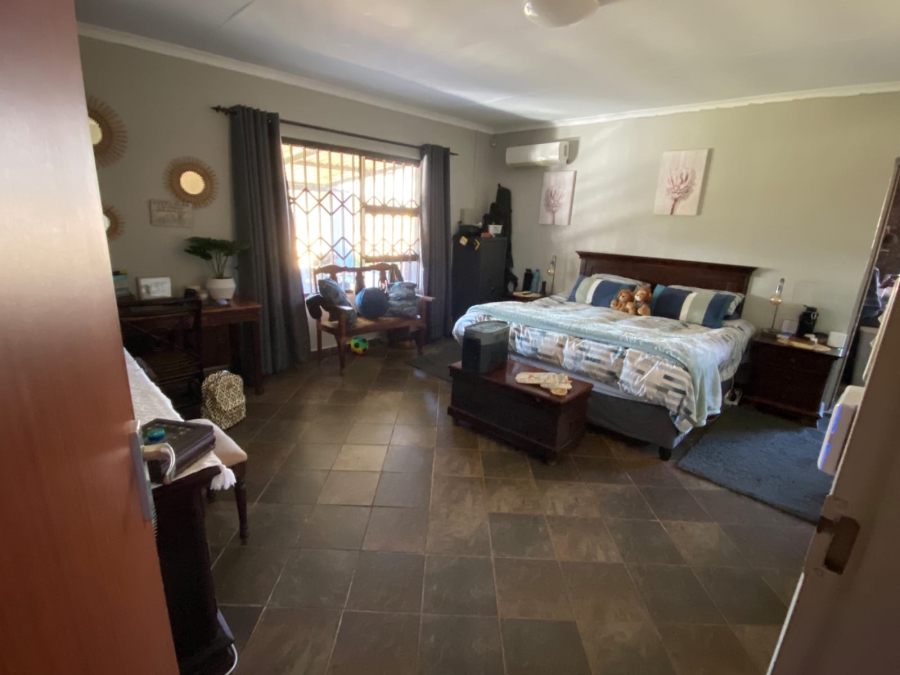 5 Bedroom Property for Sale in Koster North West